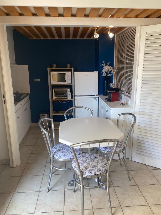 Joli Appartement Mezzanine Avec Parking La Roquille آجد المظهر الخارجي الصورة