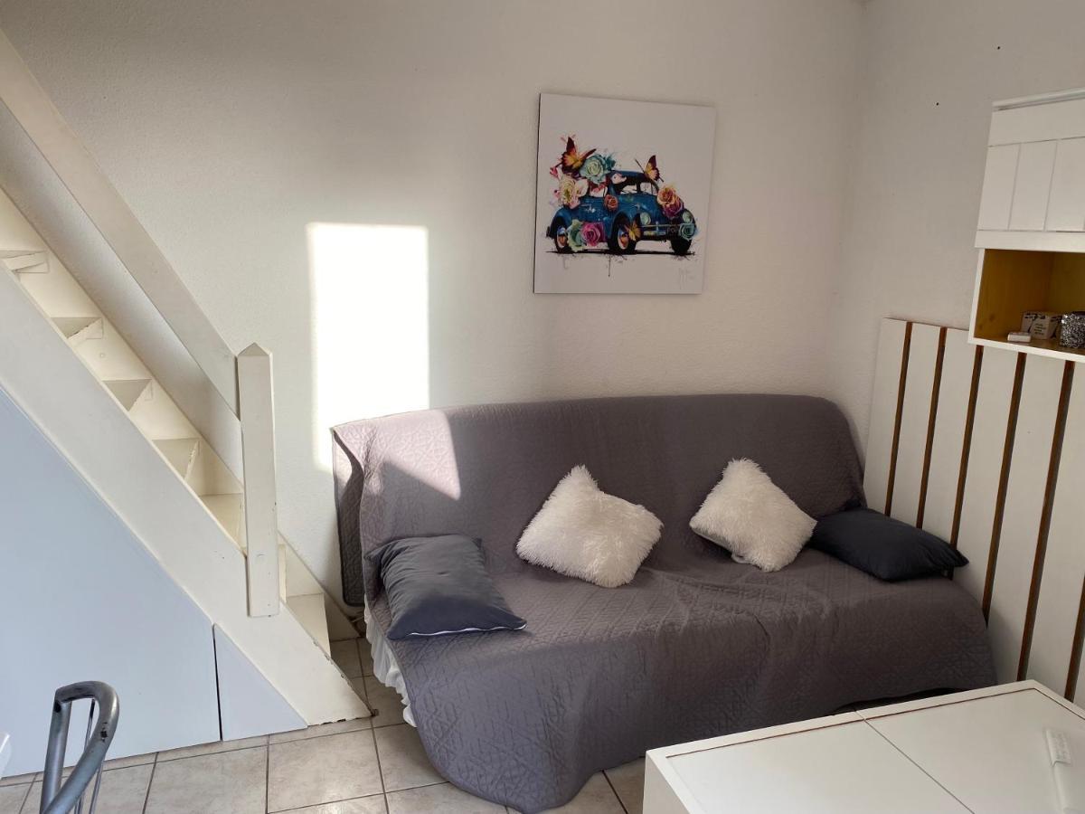 Joli Appartement Mezzanine Avec Parking La Roquille آجد المظهر الخارجي الصورة