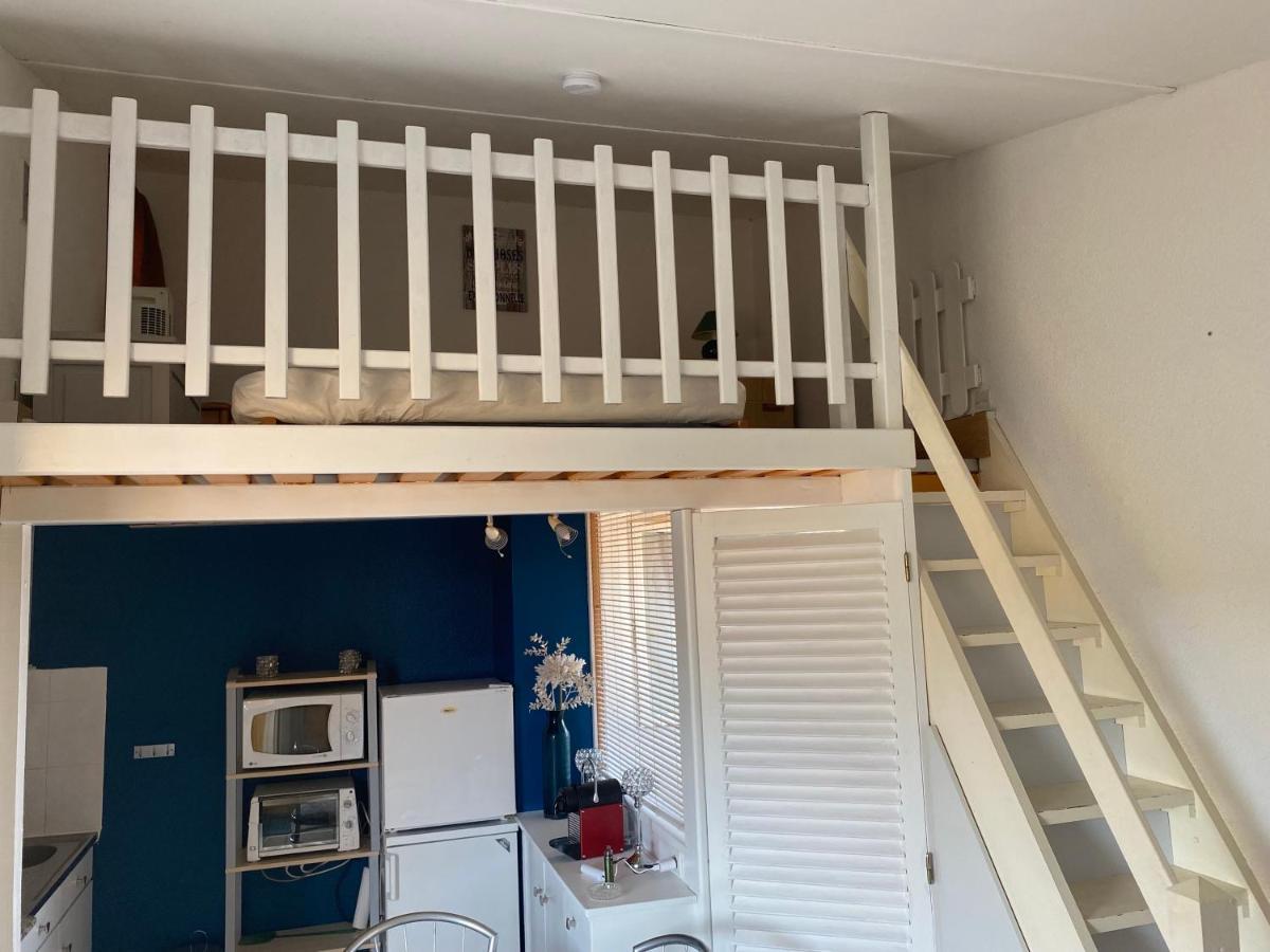 Joli Appartement Mezzanine Avec Parking La Roquille آجد المظهر الخارجي الصورة